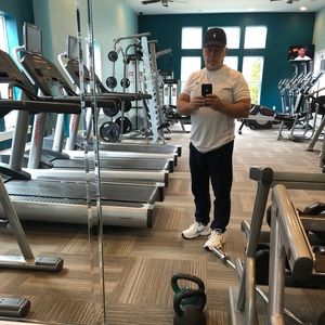 Meet your Posher, Gary